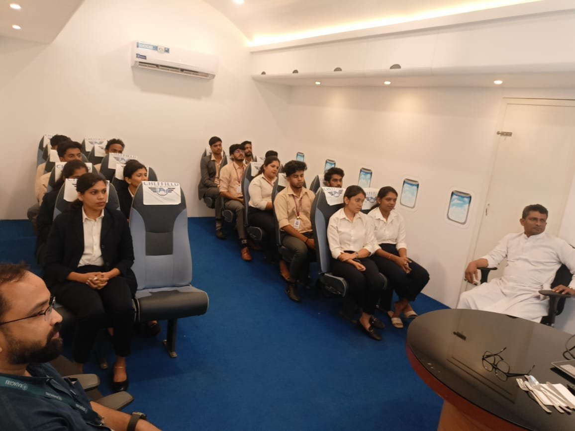 Fine-Dining-class-for-Rajagiri-PG-Students1